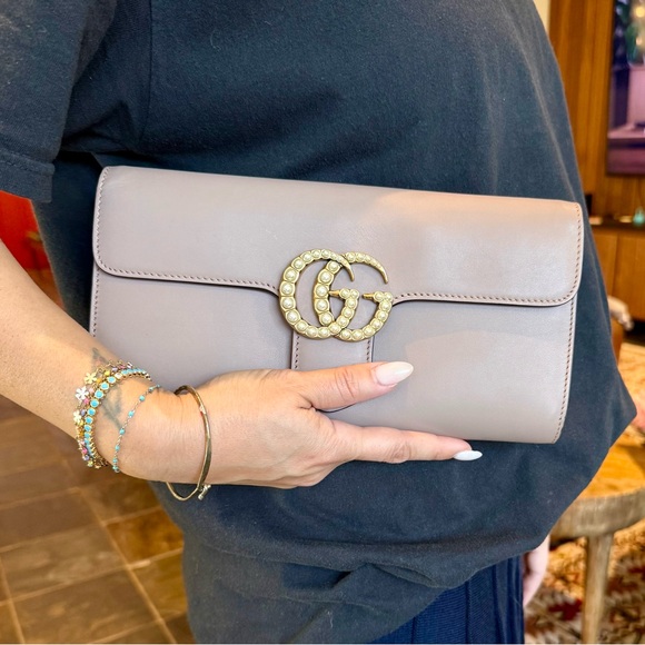 Gucci GG Marmont Pearl Embellished Leather Clutch - Rose Taupe - Picture 3 of 4